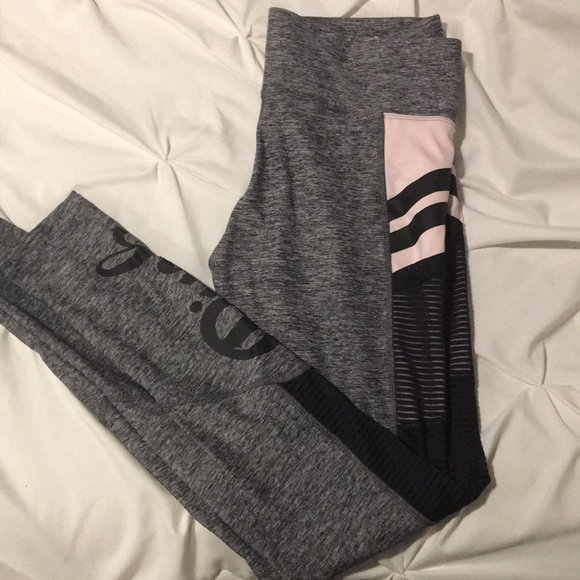 PINK Victoria's Secret Pants - Victoria’s Secret workout leggings